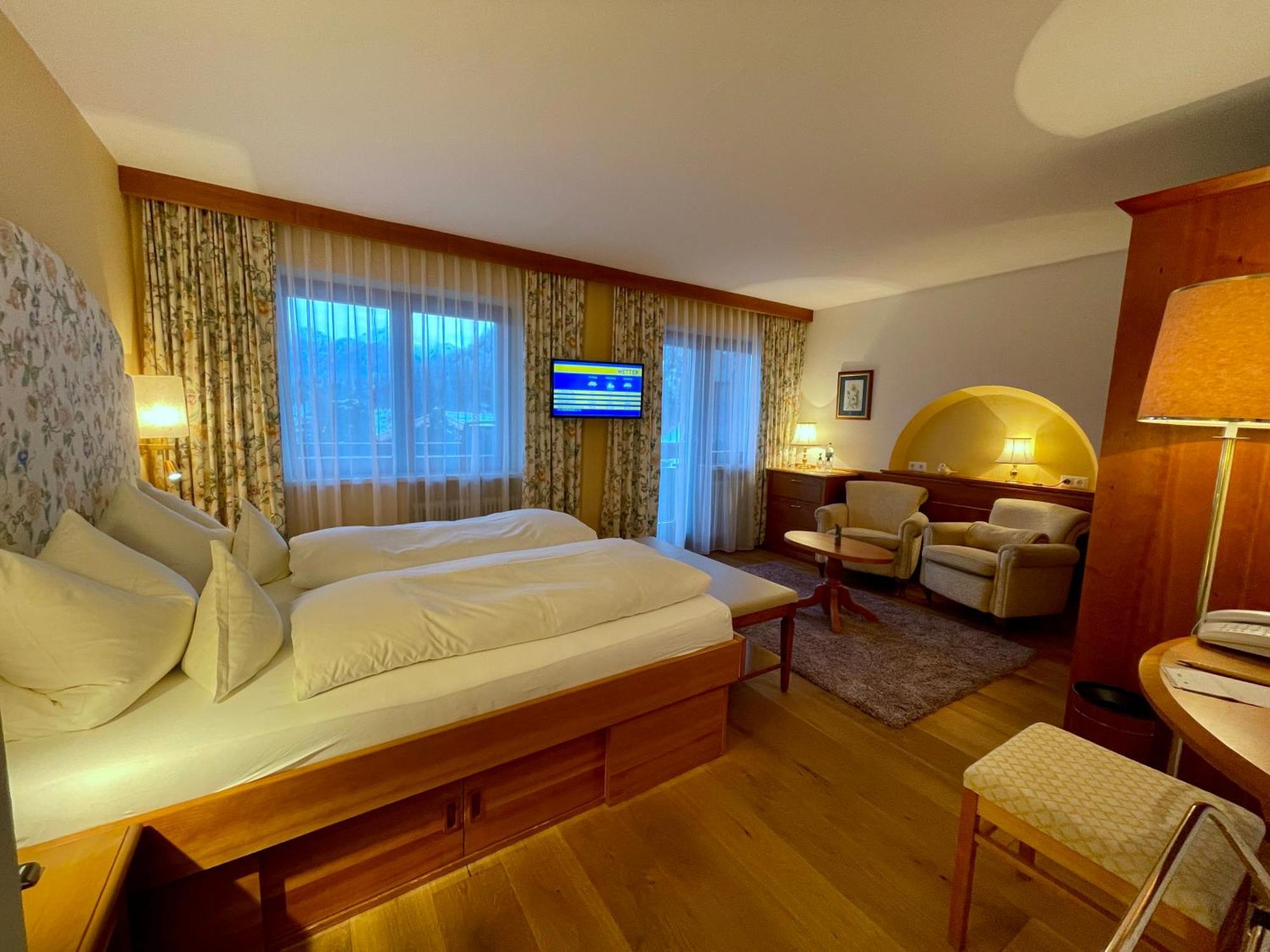Hotel Garni Zerzer Зерфаус Екстериор снимка