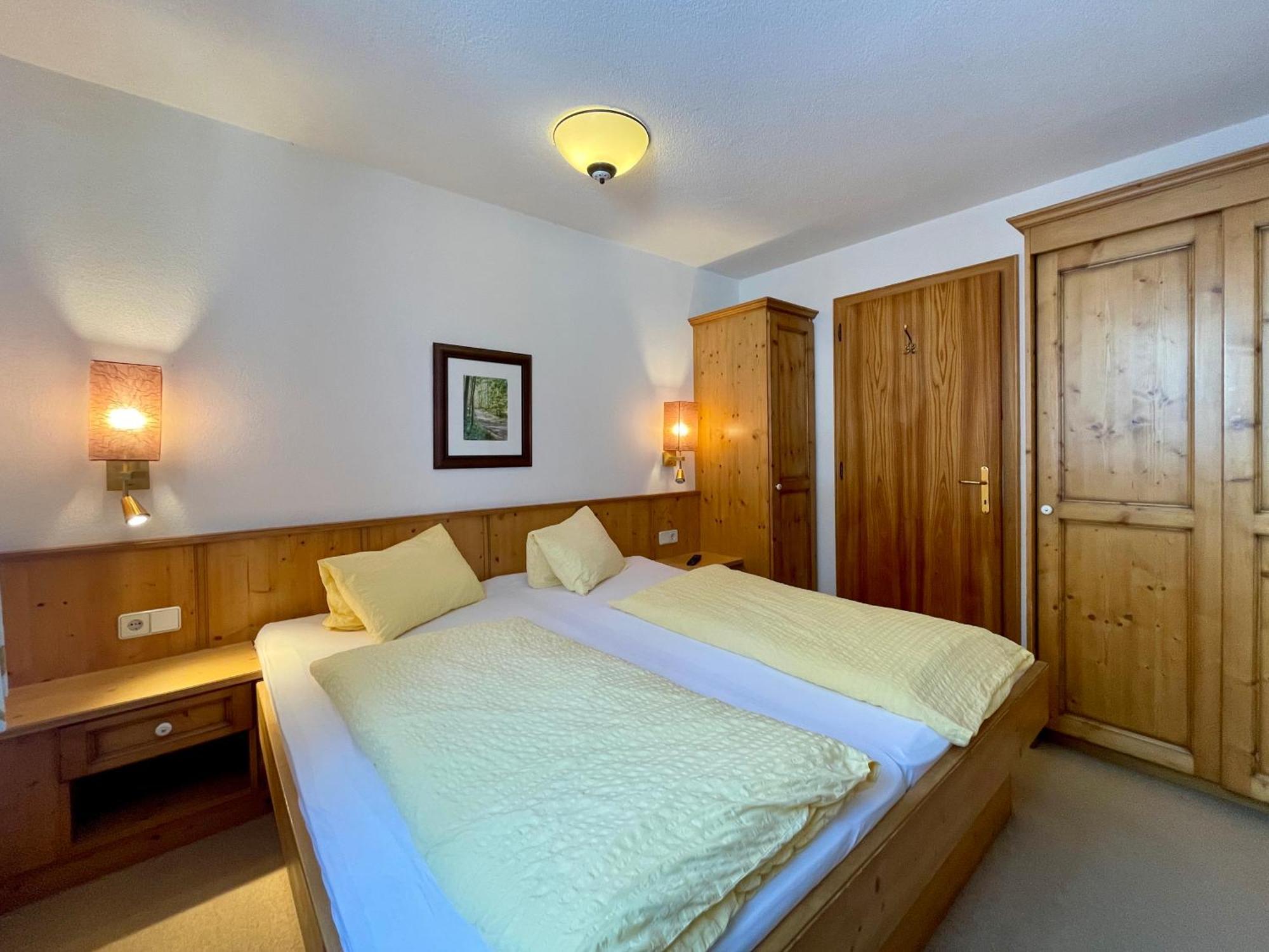 Hotel Garni Zerzer Зерфаус Екстериор снимка
