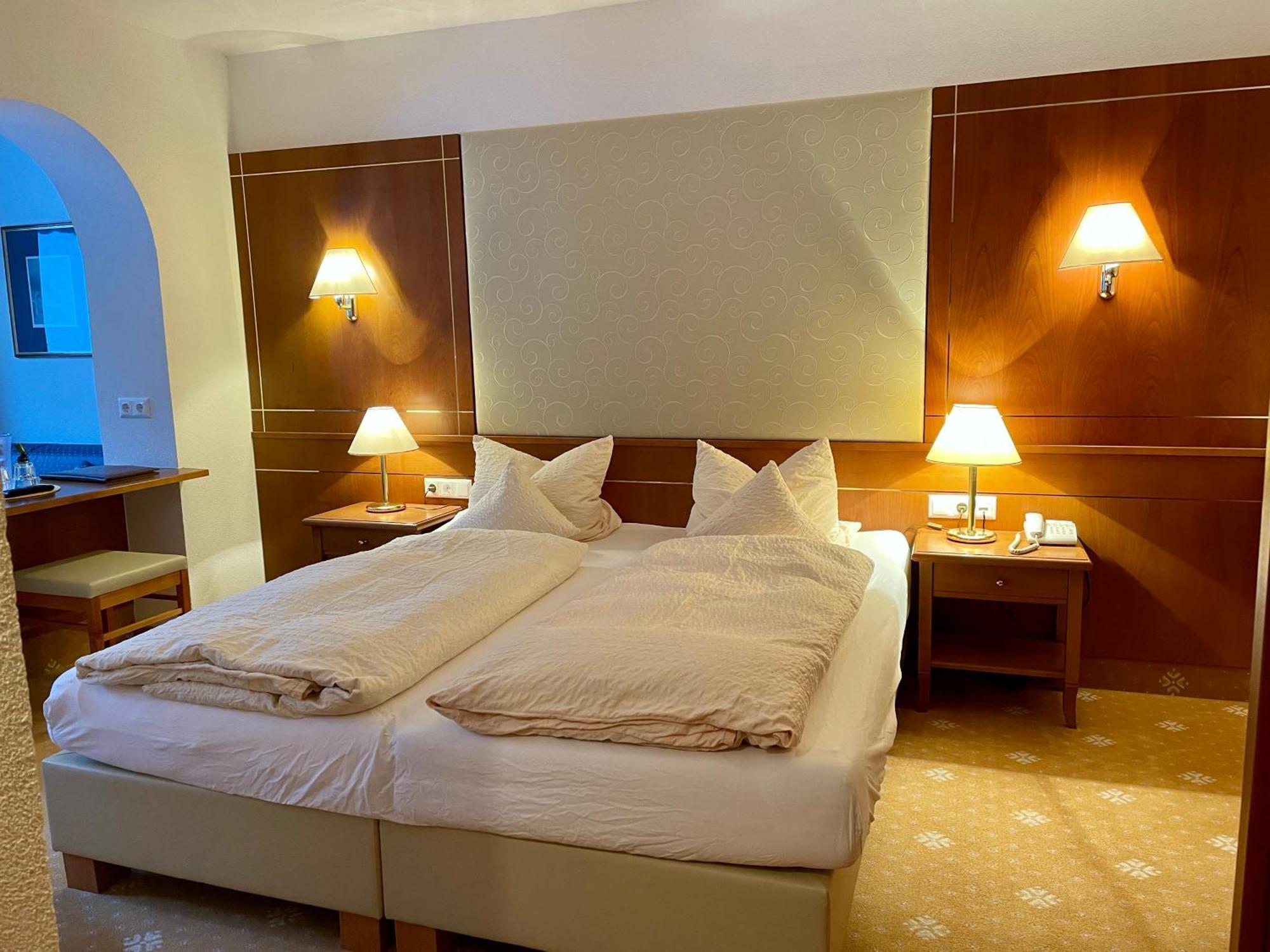 Hotel Garni Zerzer Зерфаус Екстериор снимка
