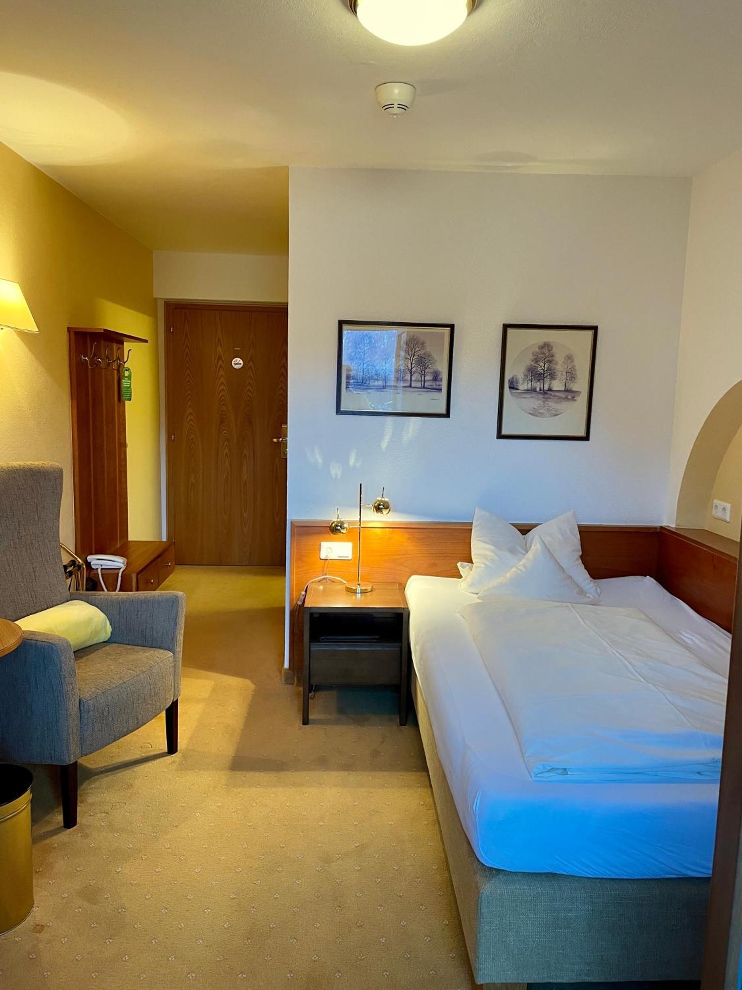 Hotel Garni Zerzer Зерфаус Екстериор снимка